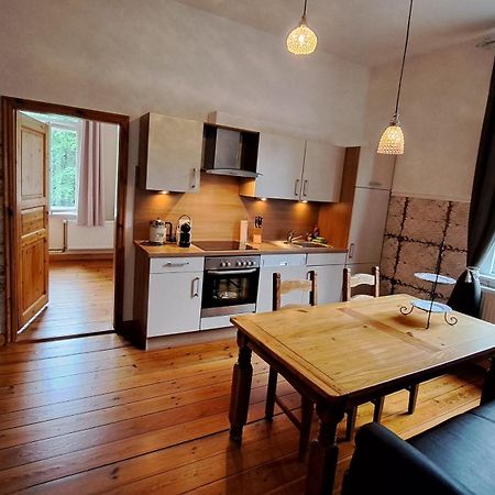Apartamento Haus Im Park Wesselburen Exterior foto